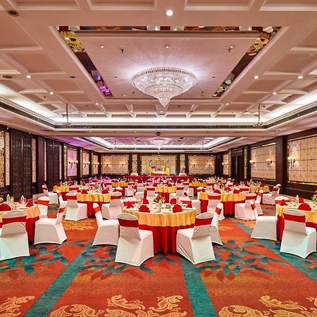 Mayfair Convention Бхубанешвара Экстерьер фото