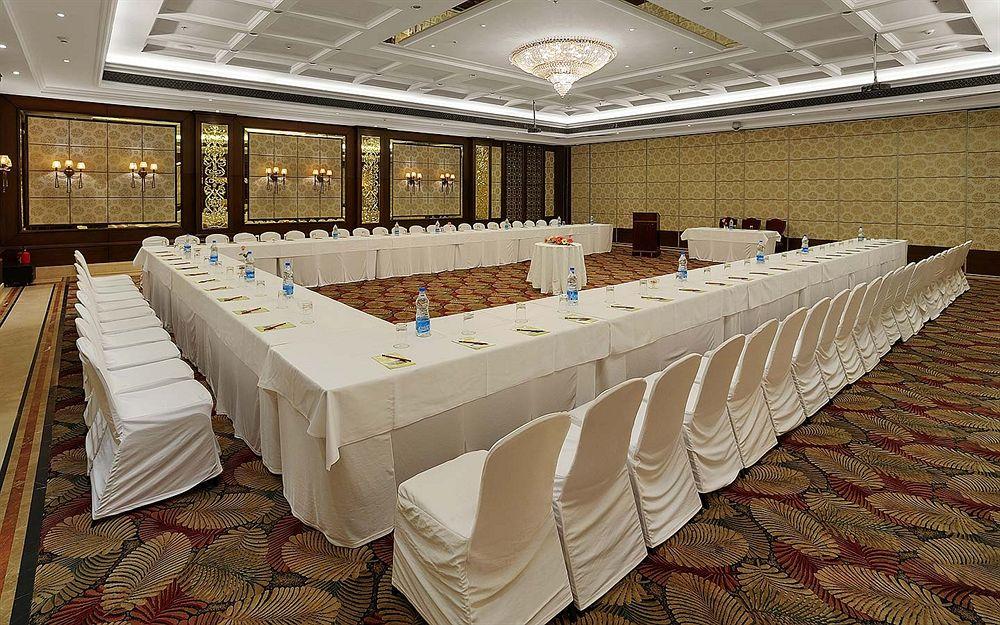 Mayfair Convention Бхубанешвара Экстерьер фото