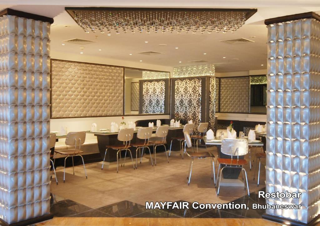 Mayfair Convention Бхубанешвара Экстерьер фото