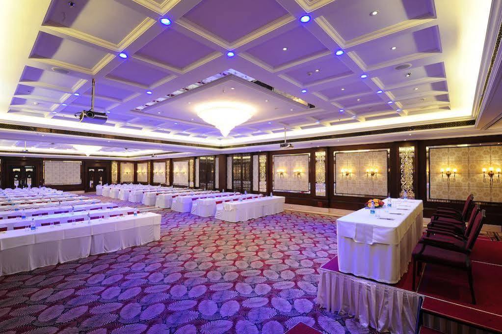 Mayfair Convention Бхубанешвара Экстерьер фото