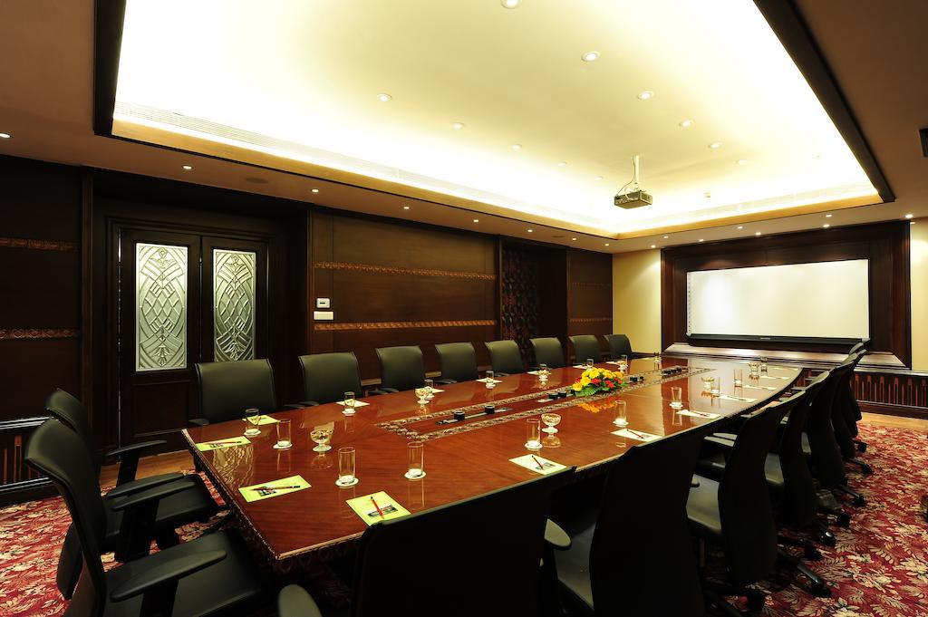Mayfair Convention Бхубанешвара Экстерьер фото